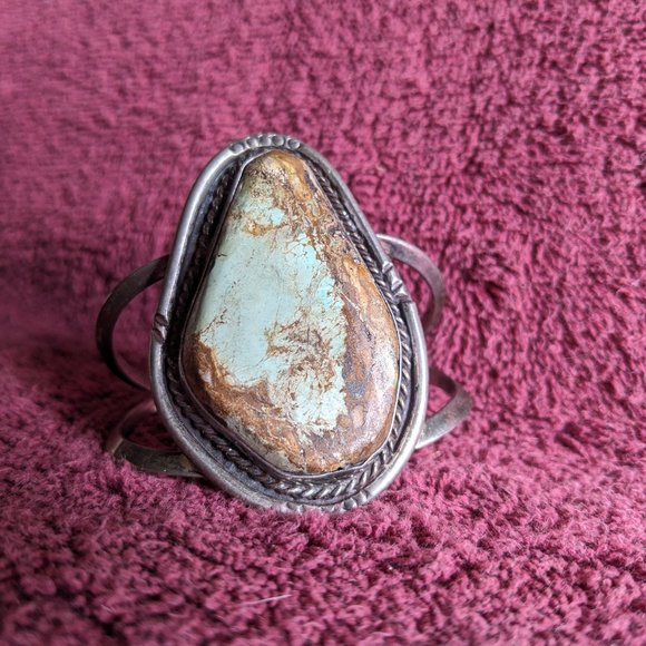 Vintage 1960's Navajo Silver Turquoise Cuff Bracelet - Picture 2 of 8